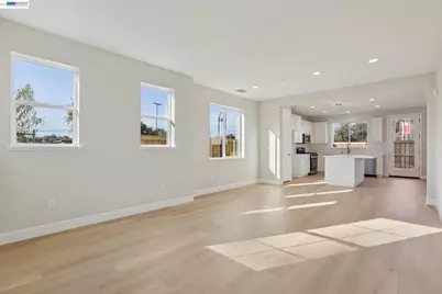 108 Creek View Cir, Fairfield, CA 94533 - Photo 6