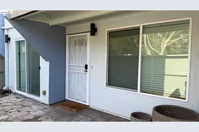 1800 Laguna St #APT 5, Concord, CA 94520 - Photo 2