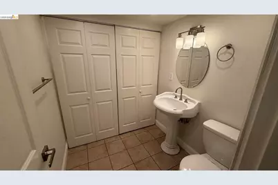 1800 Laguna St #APT 5, Concord, CA 94520 - Photo 14