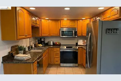 1800 Laguna St #APT 5, Concord, CA 94520 - Photo 4