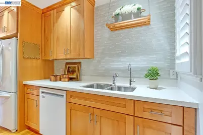 1515 Miramonte Ave, Mountain View, CA 94040 - Photo 16