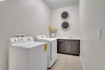 363 Fletcher Ln, Brentwood, CA 94513 - Photo 26