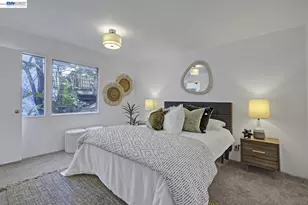 6956 Sayre Dr, Oakland, CA 94611 - Photo 24