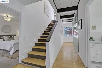 6956 Sayre Drive, Oakland, CA 94611 - Photo 22