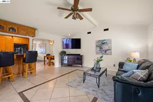 439 Hummingbird Ln, Livermore, CA 94551 - Photo 10