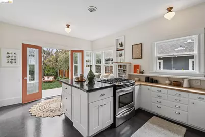 5360 Locksley Ave, Oakland, CA 94618 - Photo 28