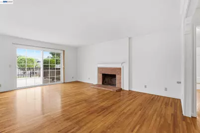 8589 Davona Dr, Dublin, CA 94568 - Photo 6