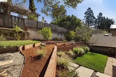 1471 Scenic Ave, Berkeley, CA 94708 - Photo 40