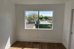 2116 Mt Vernon Dr, Modesto, CA 95350 - Photo 10