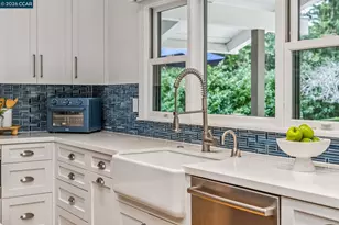 147 Amber Valley Dr, Orinda, CA 94563 - Photo 26