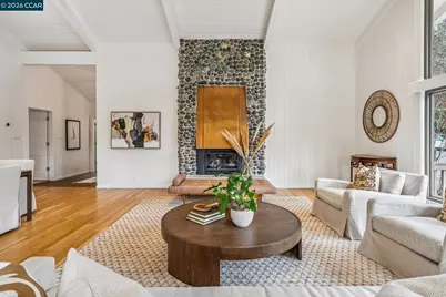 147 Amber Valley Dr, Orinda, CA 94563 - Photo 14