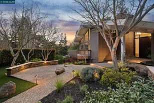 147 Amber Valley Dr, Orinda, CA 94563 - Photo 2