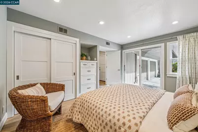 147 Amber Valley Dr, Orinda, CA 94563 - Photo 44