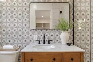 5914 Thornhill Dr, Oakland, CA 94611 - Photo 44