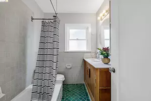 658 32nd St, Richmond, CA 94804 - Photo 14