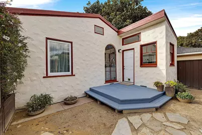 658 32nd St, Richmond, CA 94804 - Photo 28