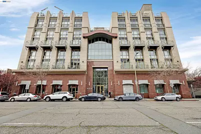 423 7th St #220, Oakland, CA 94607 - Photo 1