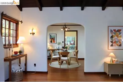 385 Vermont Ave, Berkeley, CA 94707 - Photo 12