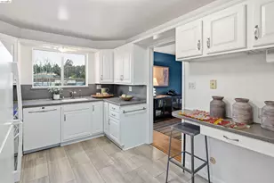 1440 Walnut St, Berkeley, CA 94709 - Photo 30