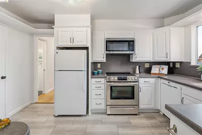 1440 Walnut St #5, Berkeley, CA 94709 - Photo 26