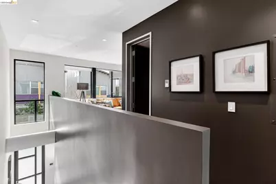 811 Folger Ave, Berkeley, CA 94710 - Photo 26