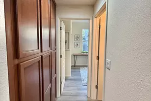 2200 Beech Cir, San Jose, CA 95131 - Photo 6