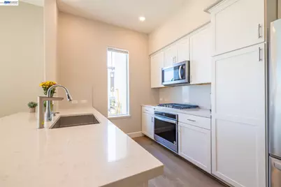 263 Llano De Los Robles Ave #1, San Jose, CA 95136 - Photo 8