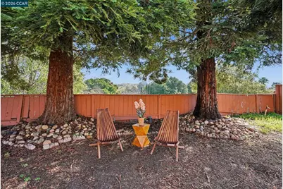 2715 Sargent Ave, San Pablo, CA 94806 - Photo 30