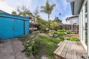 1066 Bayview Ave, Oakland, CA 94610 - Photo 24