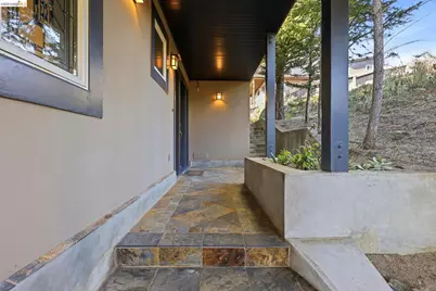 107 Dolphine Ave, El Granada, CA 94018 - Photo 8