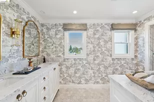 906 Paramount Rd, Oakland, CA 94610 - Photo 34