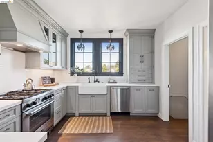 906 Paramount Rd, Oakland, CA 94610 - Photo 18