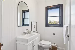 906 Paramount Rd, Oakland, CA 94610 - Photo 26