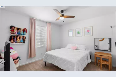 17691 Brandeis Ct, Lathrop, CA 95330 - Photo 16