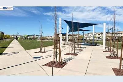 17691 Brandeis Ct, Lathrop, CA 95330 - Photo 24