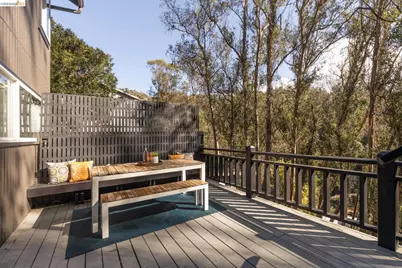 6931 Pinehaven Rd, Oakland, CA 94611 - Photo 38