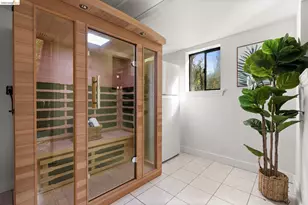 6931 Pinehaven Rd, Oakland, CA 94611 - Photo 46