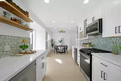 16826 Bar Ave, San Lorenzo, CA 94580 - Photo 22