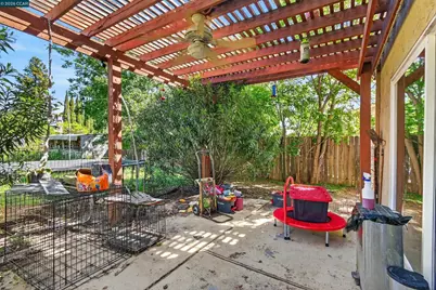 730 Stratford Avenue, Dixon, CA 95620 - Photo 36