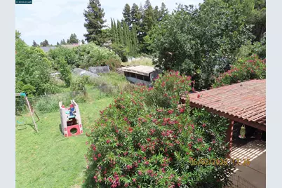 730 Stratford Avenue, Dixon, CA 95620 - Photo 40