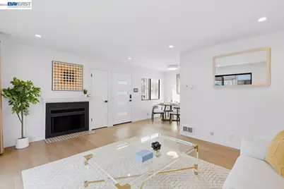 25055 Copa Del Oro Dr #102, Hayward, CA 94545 - Photo 2