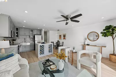 7 Embarcadero #204, Oakland, CA 94607 - Photo 8