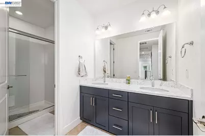 713 River Bend Dr, Lathrop, CA 95330 - Photo 34