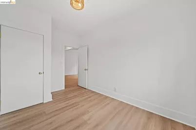 5812 Dover St, Oakland, CA 94609 - Photo 22