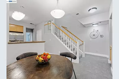 6067 Old Quarry, Oakland, CA 94605 - Photo 8