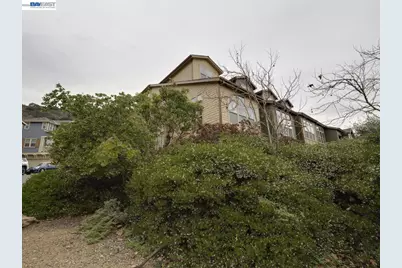 6067 Old Quarry, Oakland, CA 94605 - Photo 32