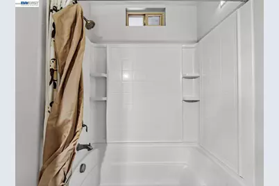 6067 Old Quarry, Oakland, CA 94605 - Photo 24