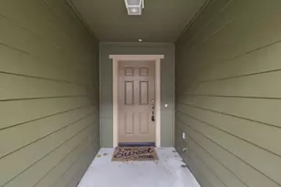 6067 Old Quarry Loop, Oakland, CA 94605 - Photo 4