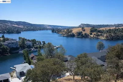 512 Winchester Way, Copperopolis, CA 95228 - Photo 4