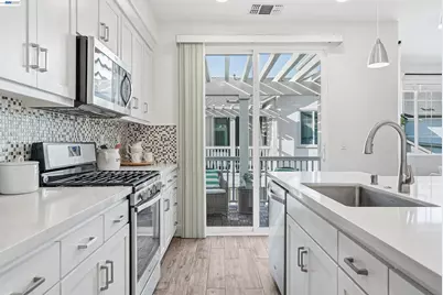 37629 Breakers Rd, Newark, CA 94560 - Photo 10